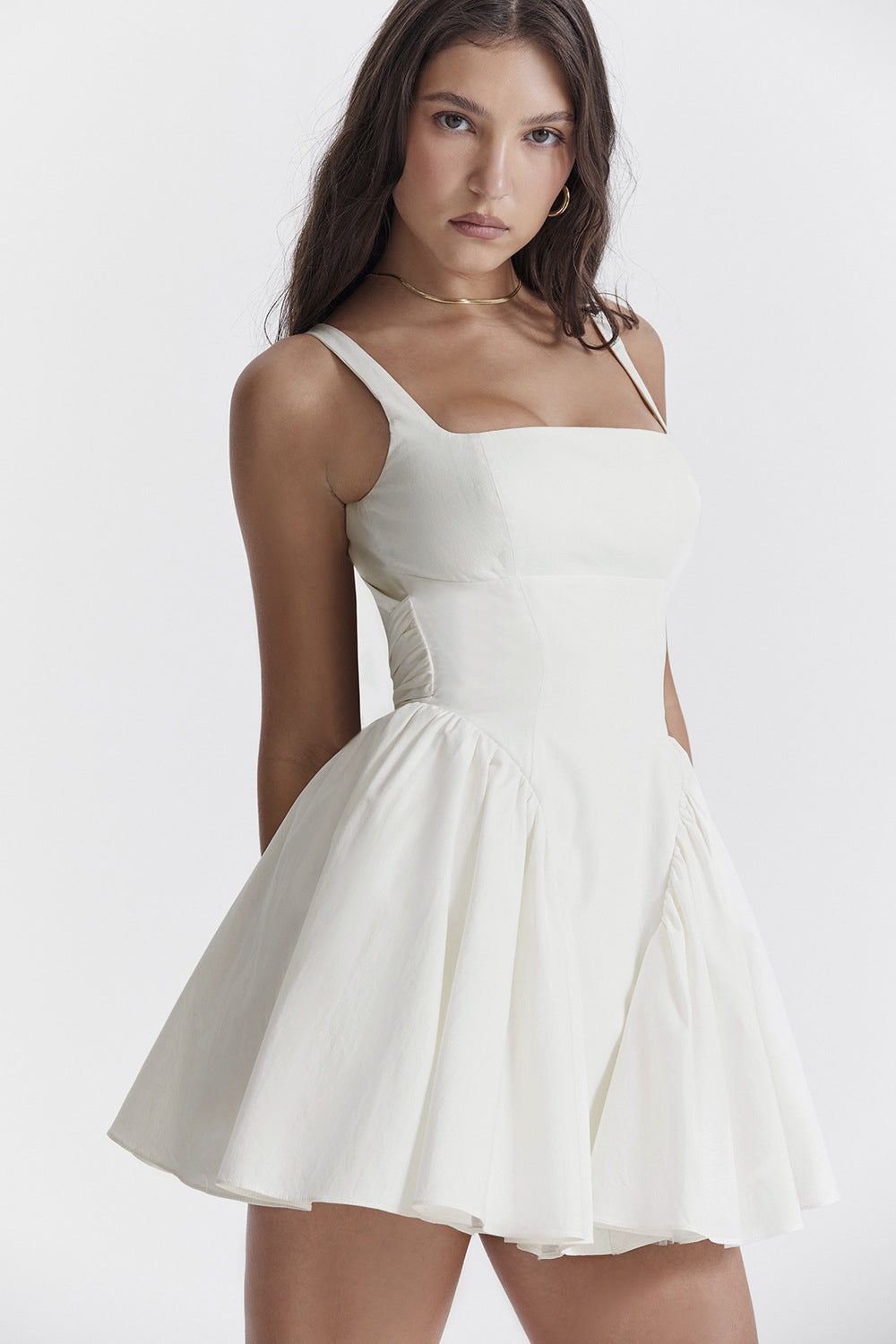Backless bow-fronted halter-neck dress