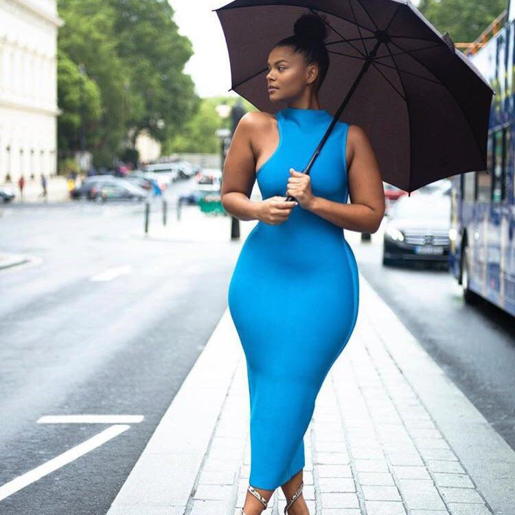 Sexy hip-hugging slim-fit dress