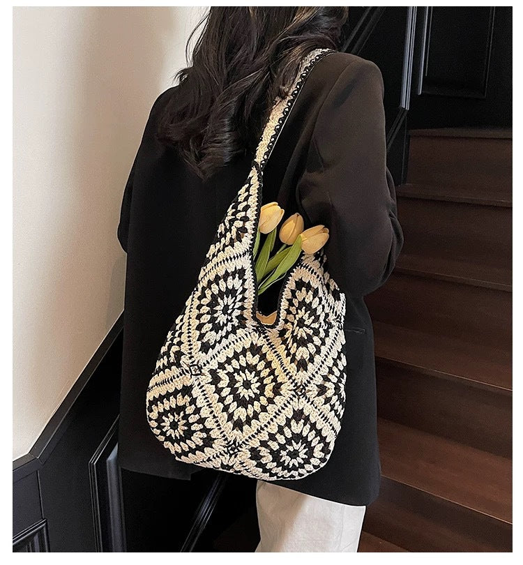 Hollowed-out flower woven bag