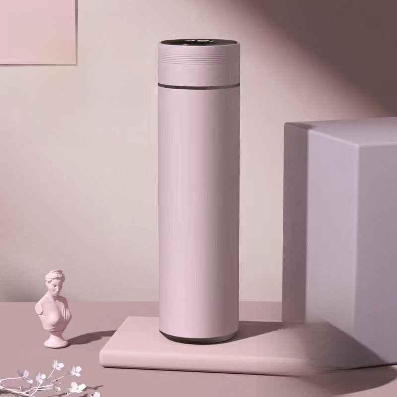 Smart temperature measuring water cup