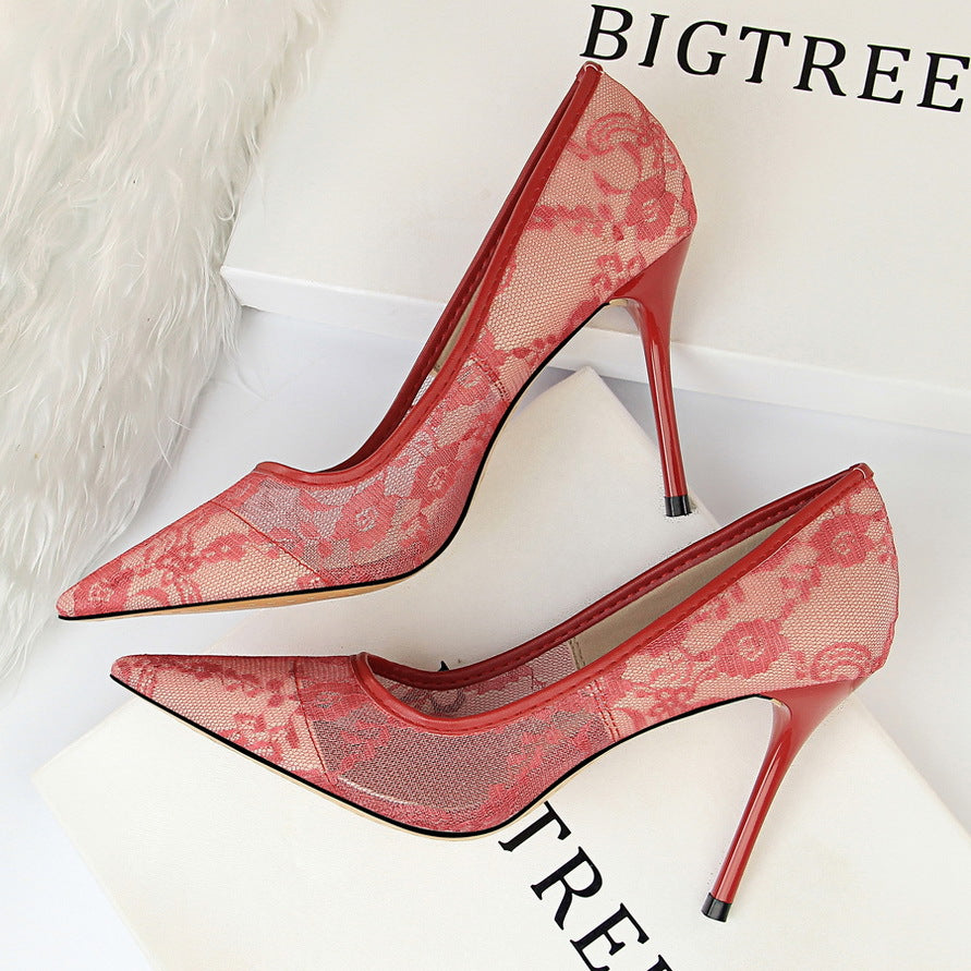 Slimming shallow pointed lace-up high heels