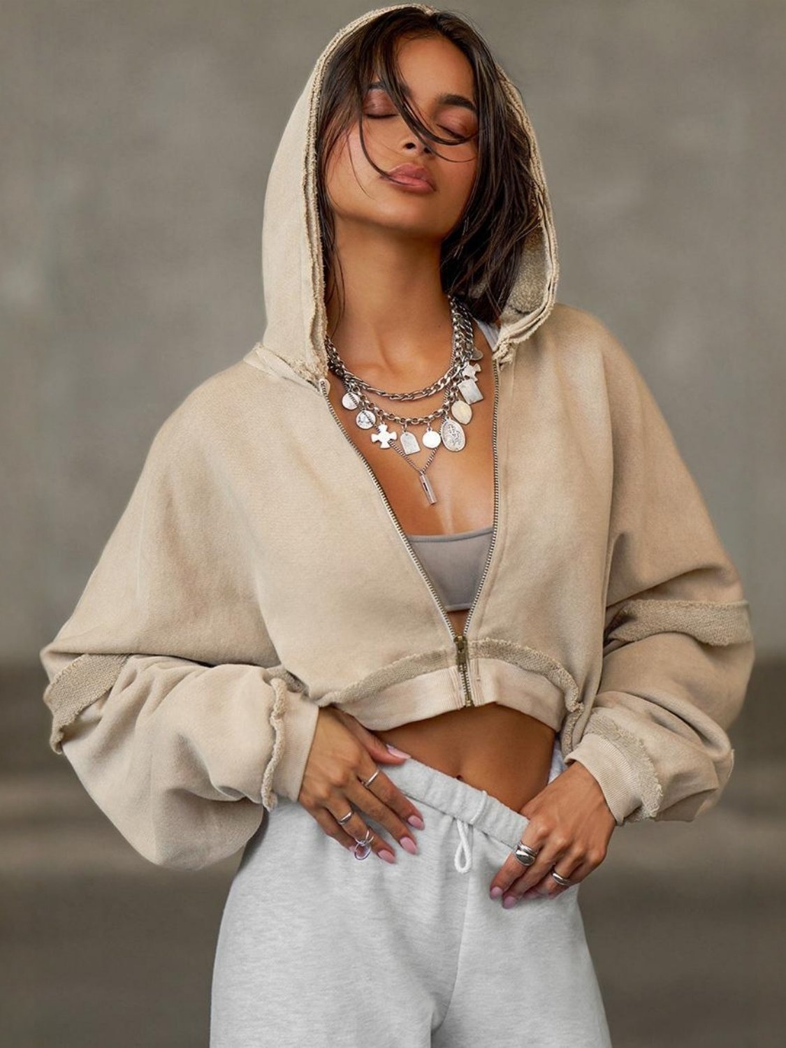 Short-sleeved sports hoodie