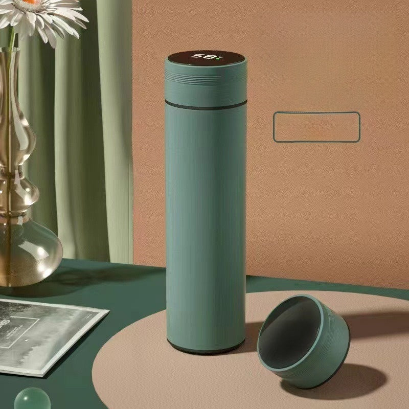 Smart temperature measuring water cup