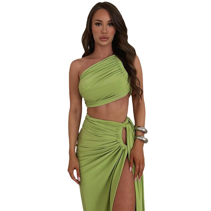 Backless, strapless and slit skirt