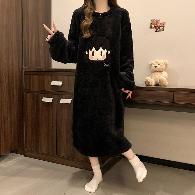 Coral fiber nightgown for women