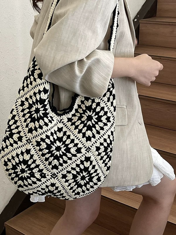 Hollowed-out flower woven bag