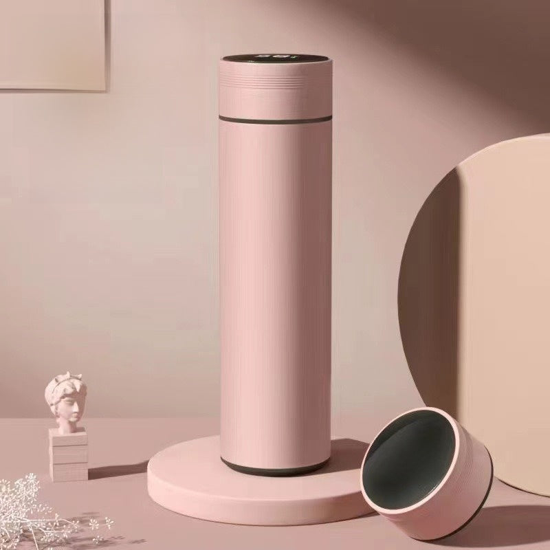 Smart temperature measuring water cup