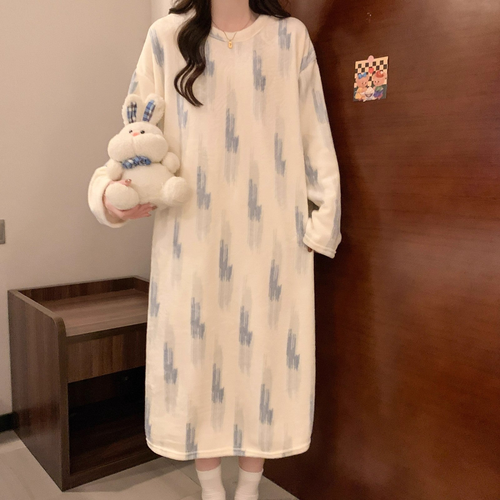 Coral fiber nightgown for women