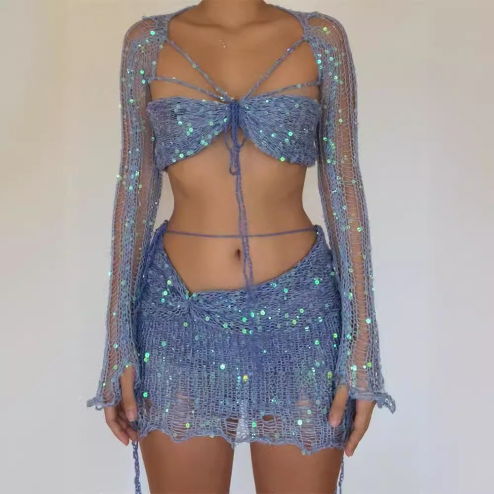 Long-sleeved knitted short skirt