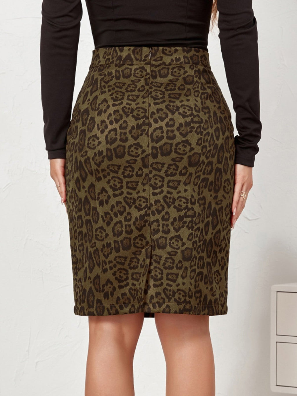 Leopard print bodycon skirt