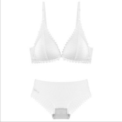 Lace fastened lingerie set